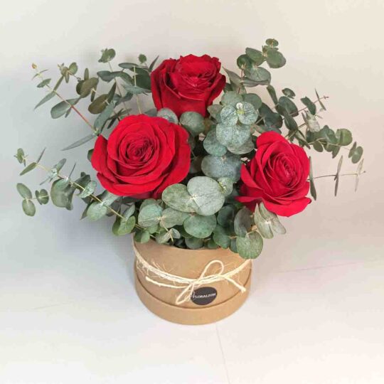 Caja de 3 rosas rojas
