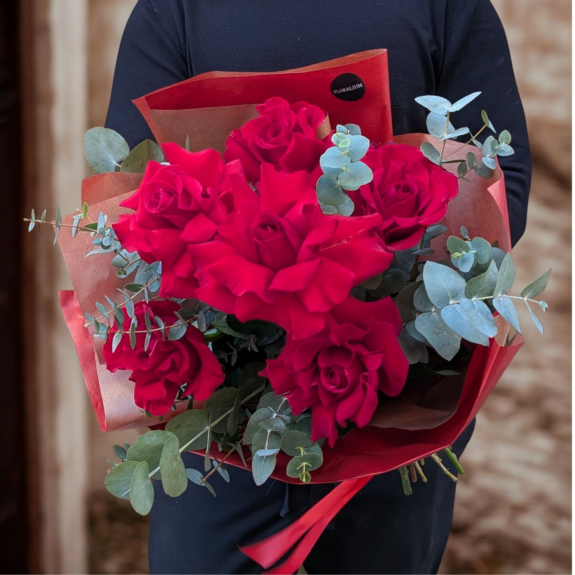 Passionale, red roses